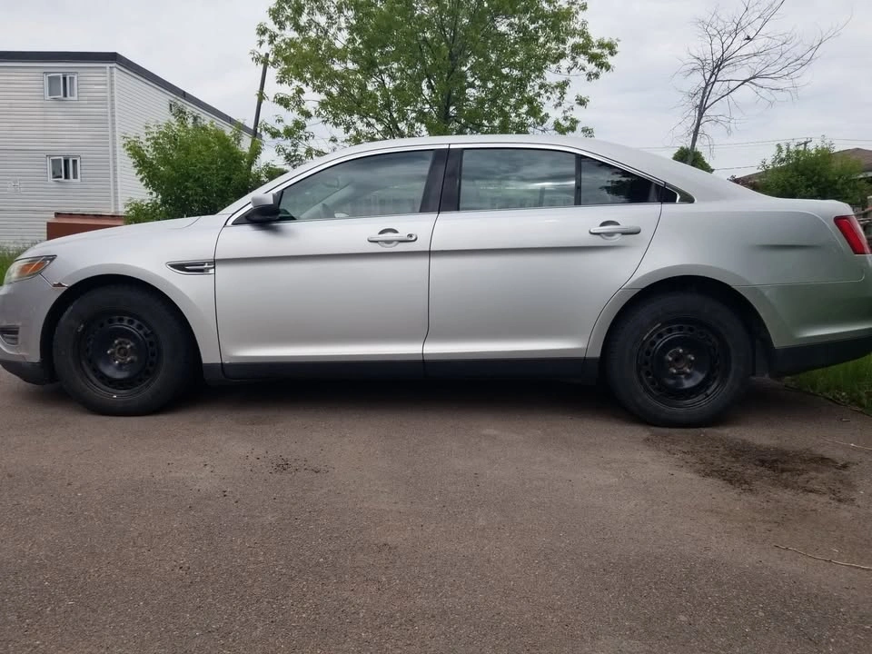 2011 Ford Taurus SEL - photo 4
