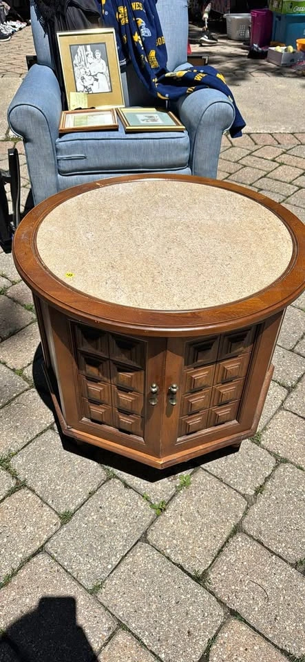 Barrel end table
