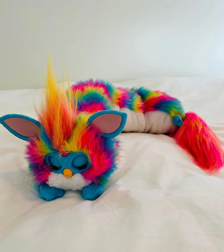 Furby DJ Interactive Toy (Rainbow) 🌈 Spanish version