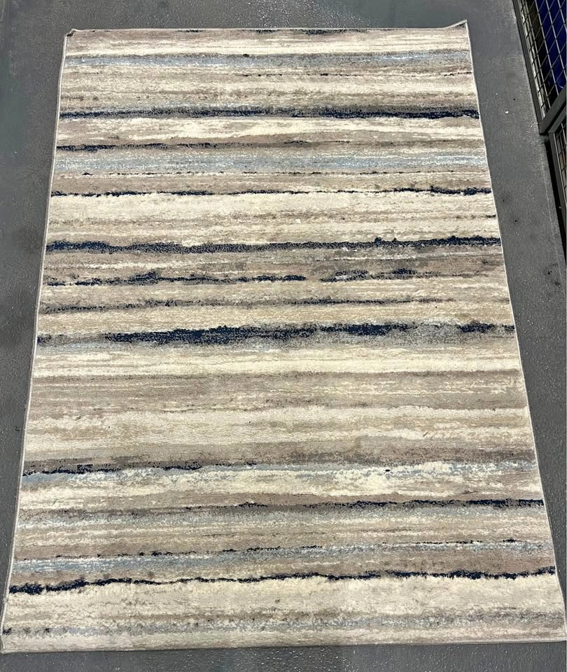Area Rug 120x170 cm – Good Condition
