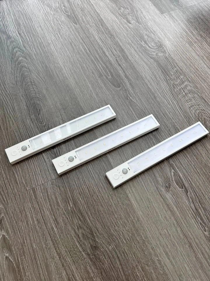 Magnetic Under Cabinet Lights with motion sensor (Sets of 3) USB