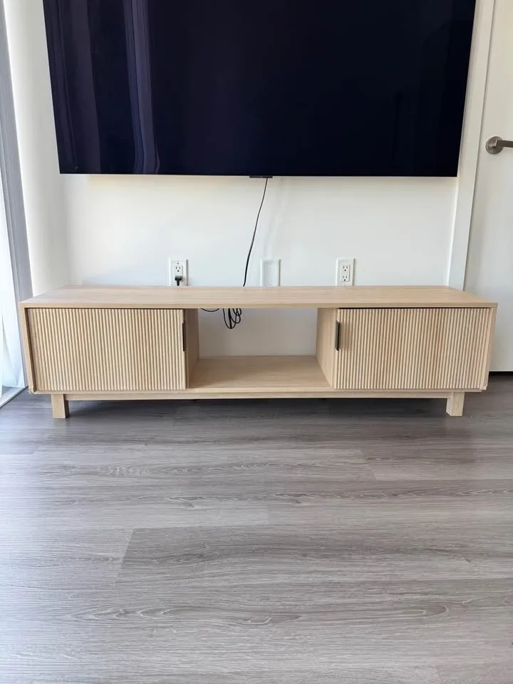 Modern Fluted Light Oak TV Unit / Media Drawer - photo 3