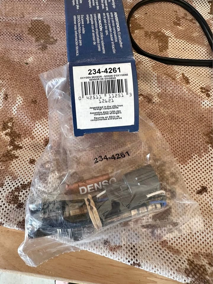Denso 234-4261 oxygen sensor