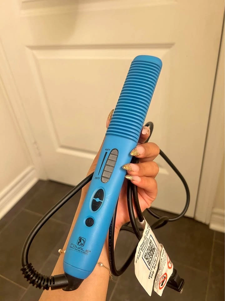 Brand new hair straightener brush