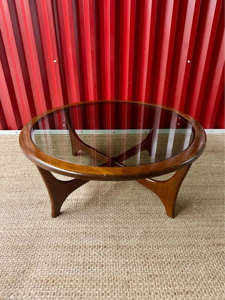 MCM Round Walnut Coffee Table - photo 2