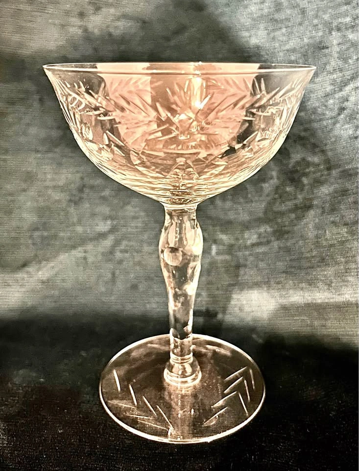 Vintage Glastonbury Lotus Majesty Champagne Coupe Set of 2