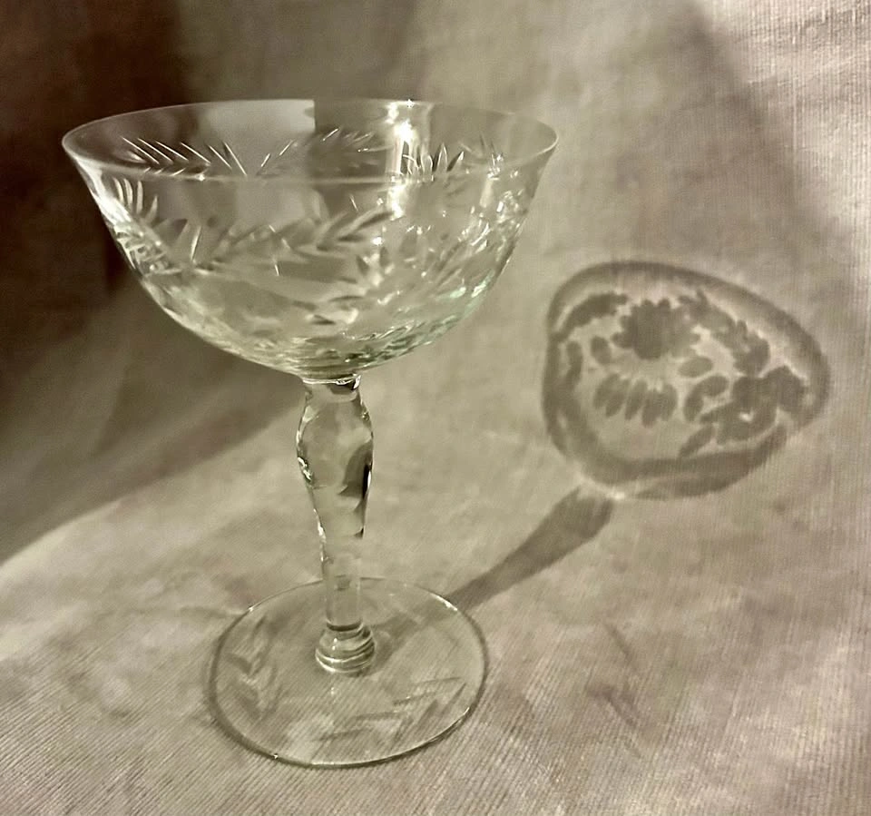 Vintage Glastonbury Lotus Majesty Champagne Coupe Set of 2 - photo 2