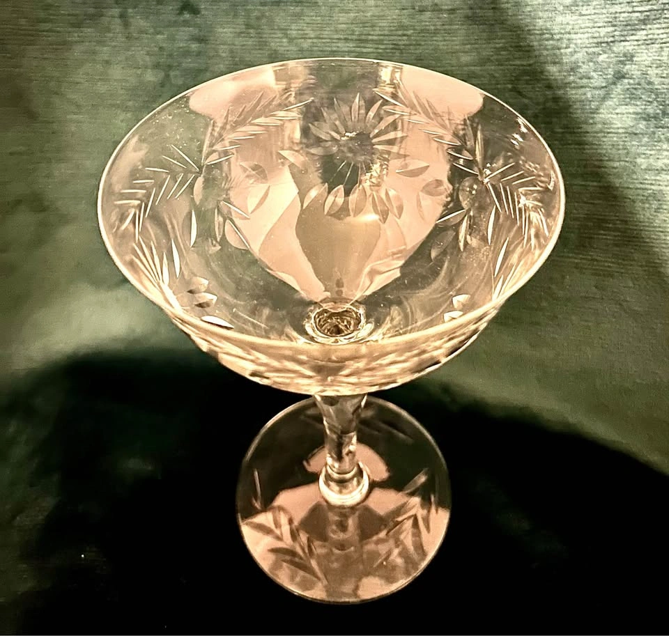 Vintage Glastonbury Lotus Majesty Champagne Coupe Set of 2 - photo 3