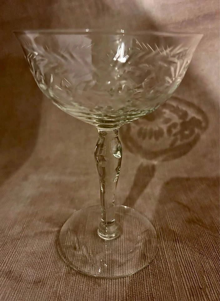 Vintage Glastonbury Lotus Majesty Champagne Coupe Set of 2 - photo 4