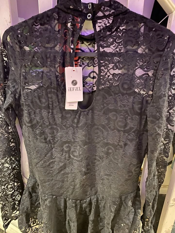 iEFIEL Lace Skating dress