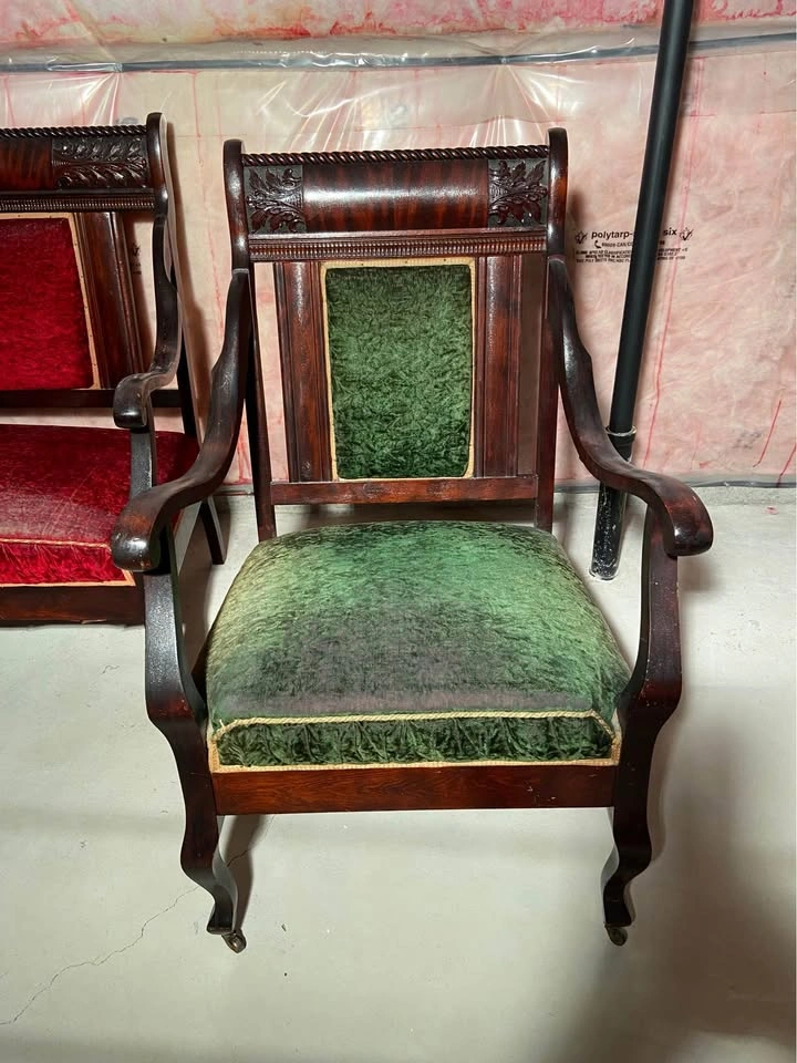 Antique Victorian Parlour Set – Circa 1880 – Walnut – 3-Piece Ma - photo 2