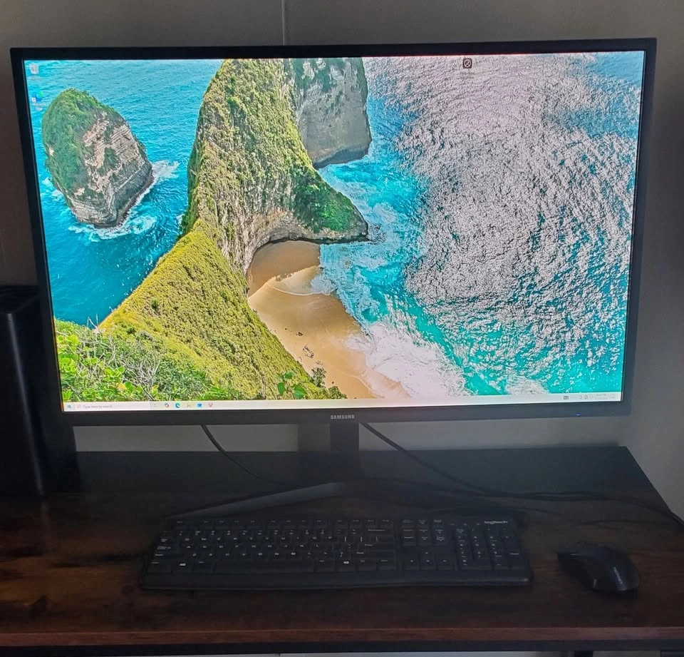 VG2440 ViewSonic LED Monitor - photo 2