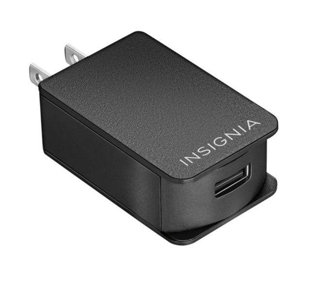 Brand New Insignia Switch Power Pack Home Car Charger - photo 3