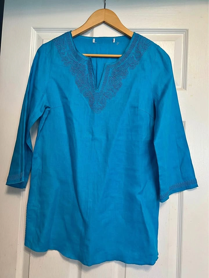 ⚽ Aqua blue Linen Top