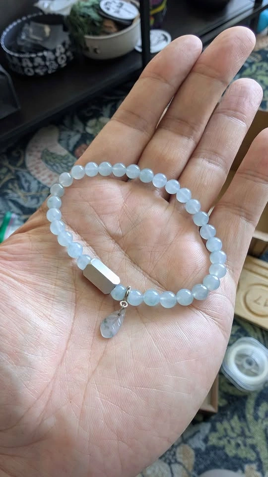 Grade A Burmese “True Icy” Blue-Purple Jadeite Bead Bracelet - photo 4