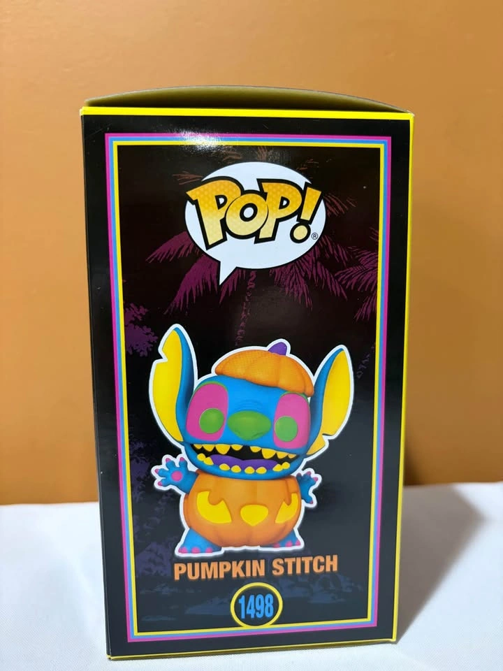Pumpkin Stitch (Blacklight) #1498 - Lilo & Stitch Exclusive - photo 3