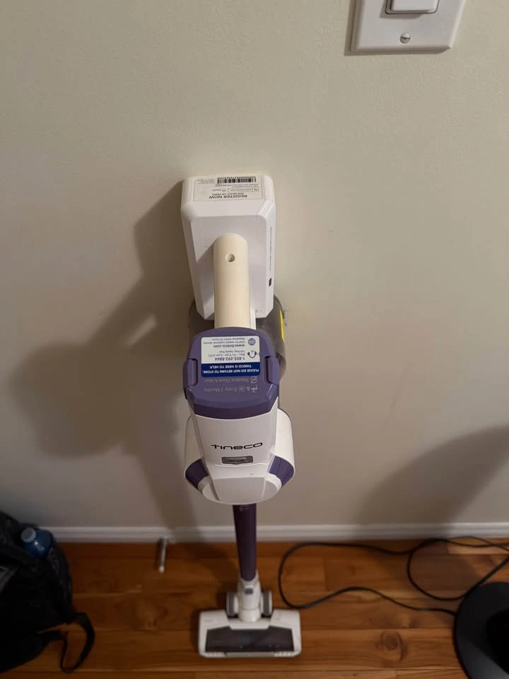 Tineco Cordless Stick vaccum cleaner with extra filters - photo 2
