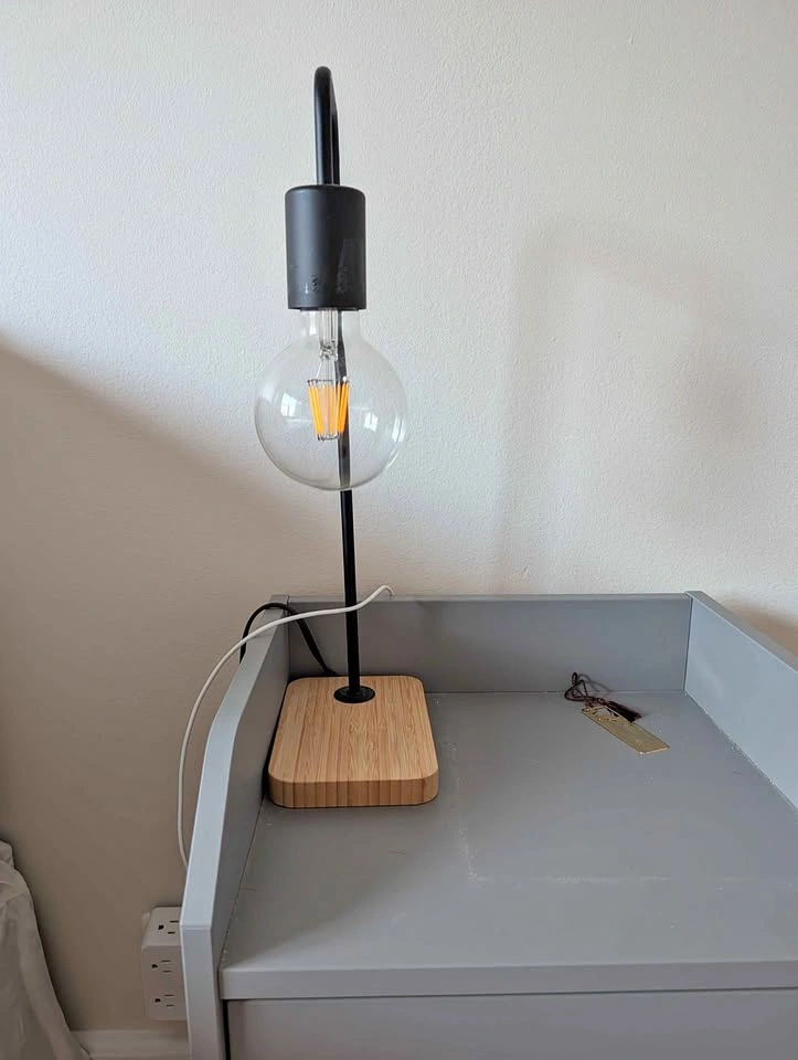 IKEA tvärhand table lamp