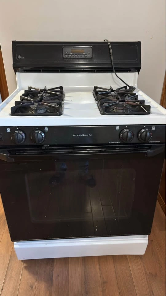 GE XL44 Gas Range - photo 2