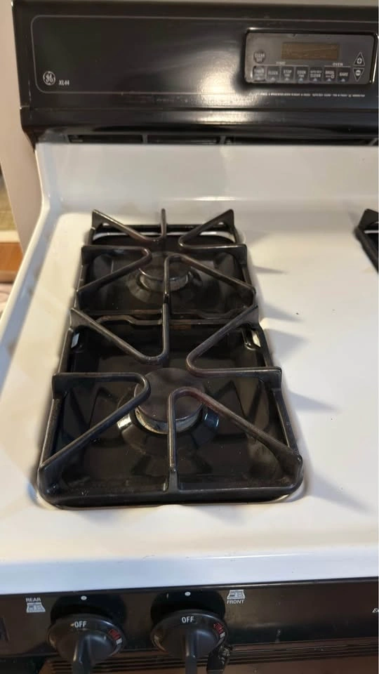 GE XL44 Gas Range - photo 3