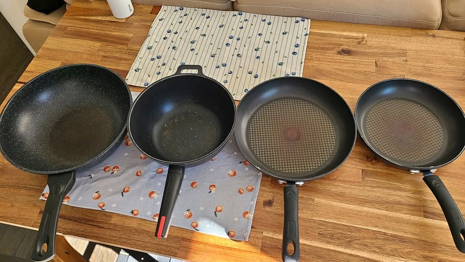T-fal Non-Stick Frying Pans / Skillets Set