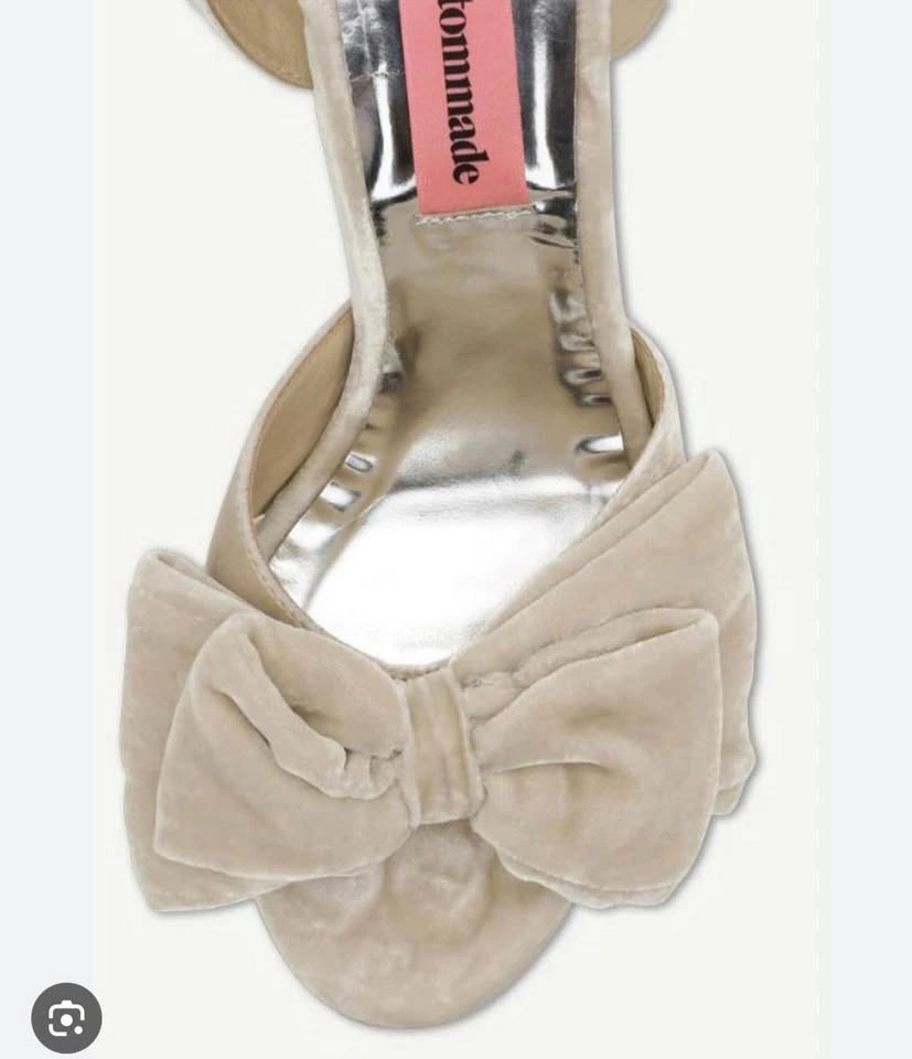 NEW IN BOX Velvet Heels - photo 3