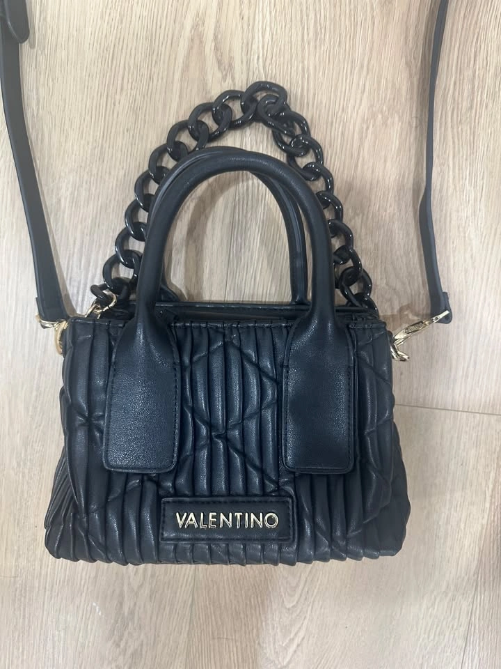 Authentic Black Valentino Quilted Handbag with Chain - photo 2