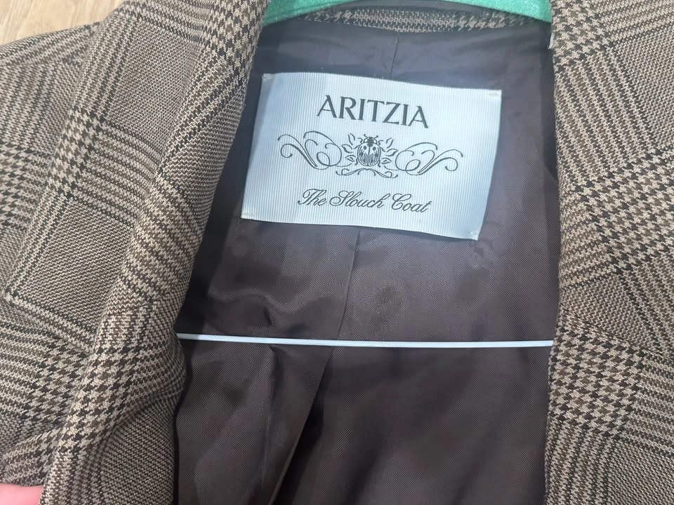 Aritzia "The Slouch" Coat – Plaid, Size XS - photo 4