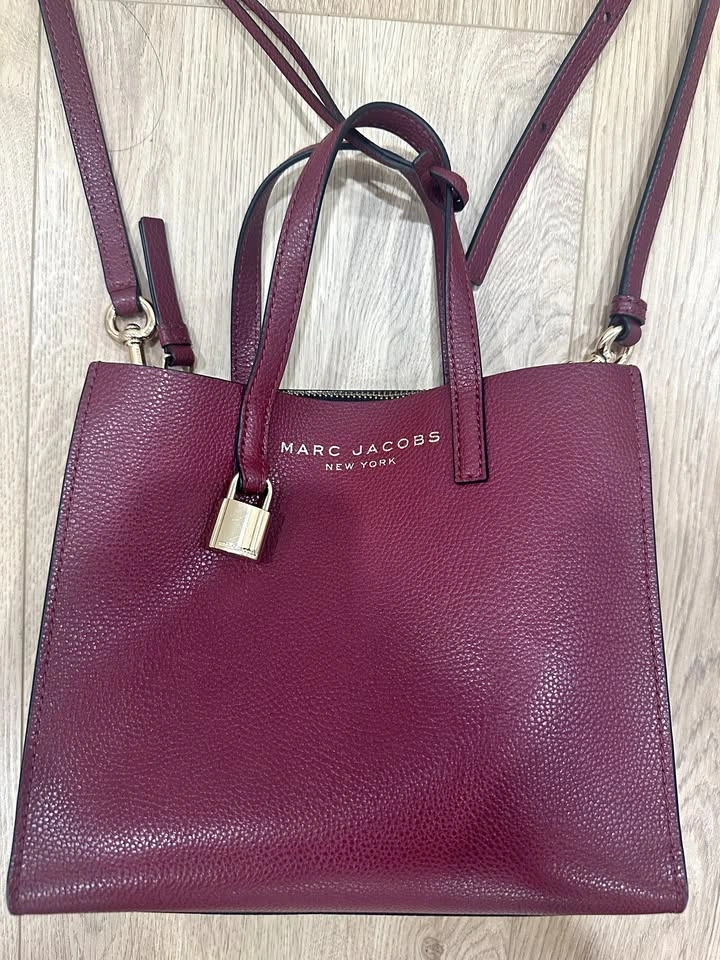 Authentic Marc Jacobs New York Tote Bag – Maroon/Burgundy