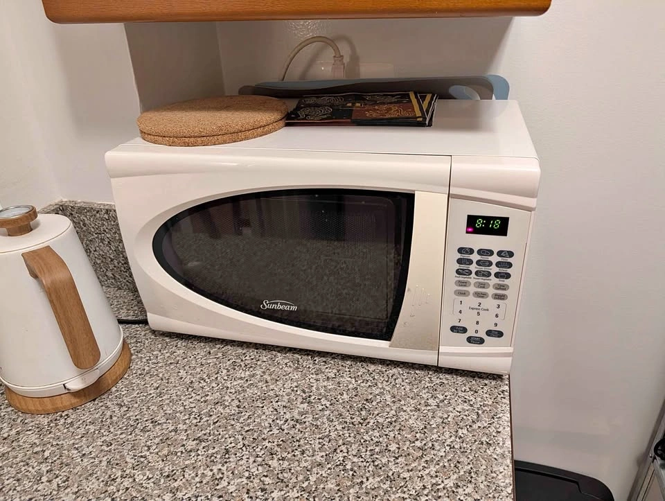 Sunbeam microwave