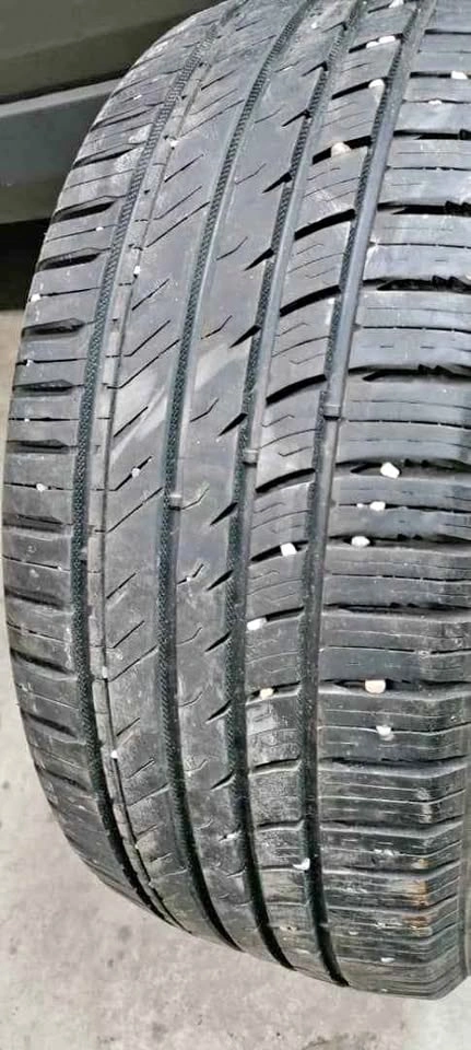1No. 225/50R17 Nokian Allseasons Tire