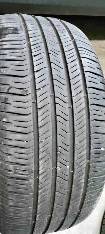 1No. 225/50R18 Goodyear Eagle Allseasons Tire