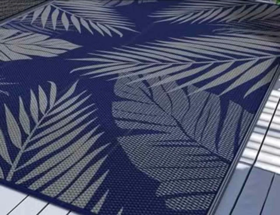 Reversible Outdoor Plastic Straw Camping Mat for Patios, RV, Cam - photo 3