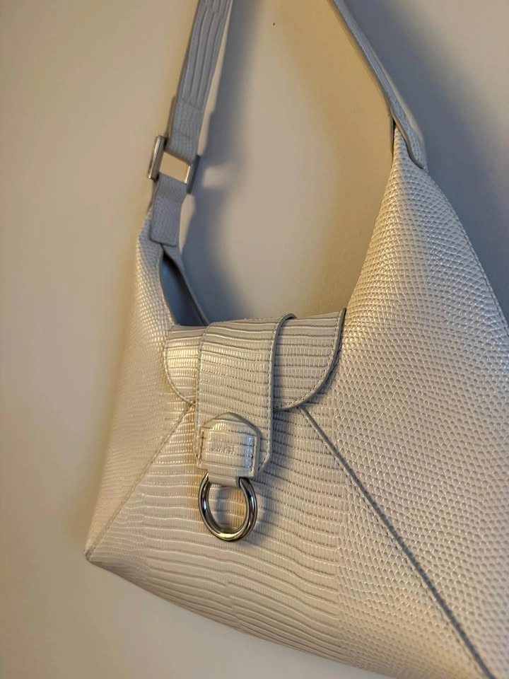 Cream White Alligator Shoulder Bag - photo 4