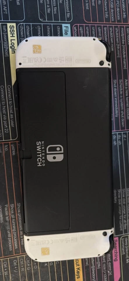 Nintendo Switch OLED Zelda Tears of the kingdom edition - photo 2