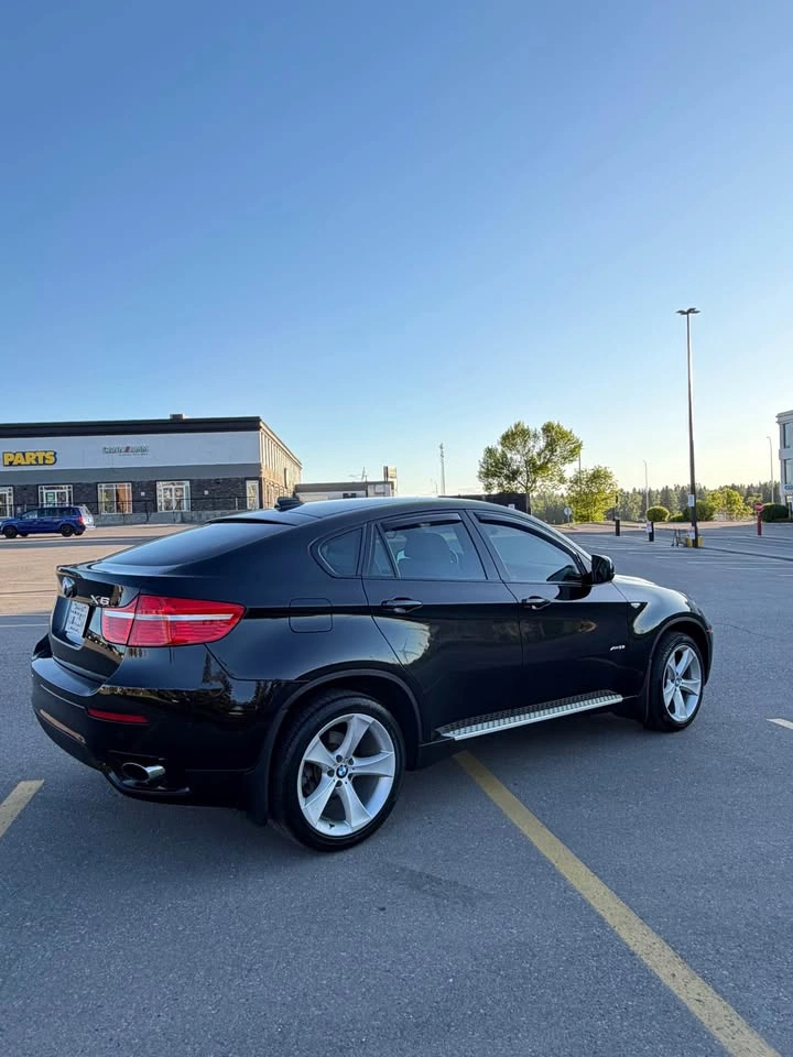 2011 BMW X6 - photo 2