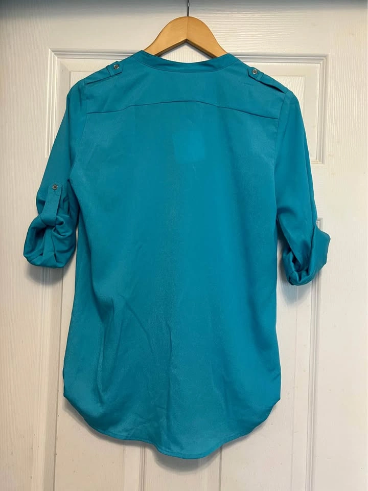 ⚽ Teal Top with silver buttons - photo 2