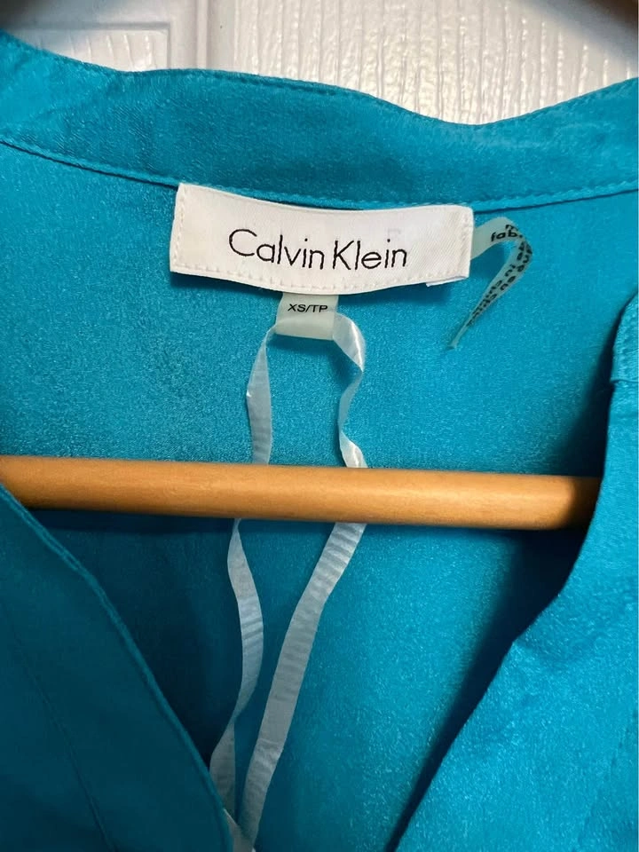⚽ Teal Top with silver buttons - photo 3