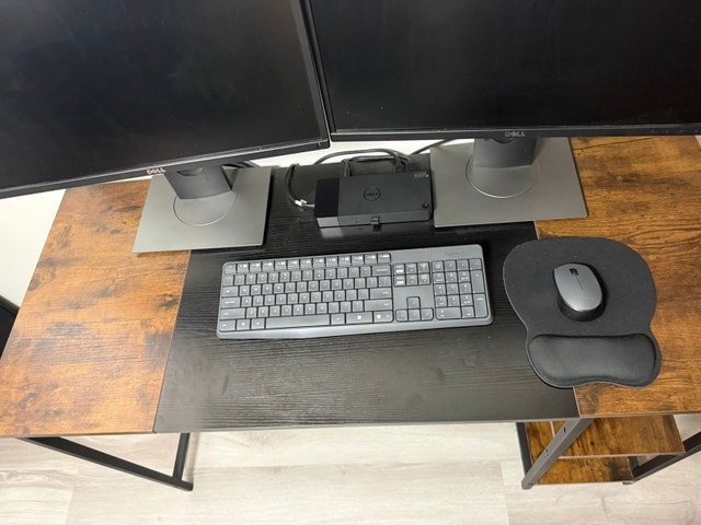 Office Desk – Excellent Condition, Black & Wood Finish - photo 4