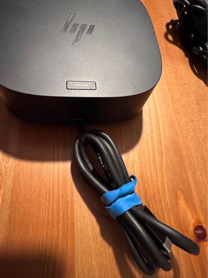 Docking Station - photo 2
