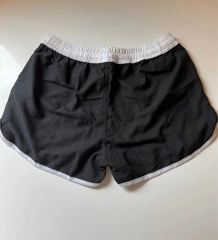 ⚽ Cute Black Short - photo 2