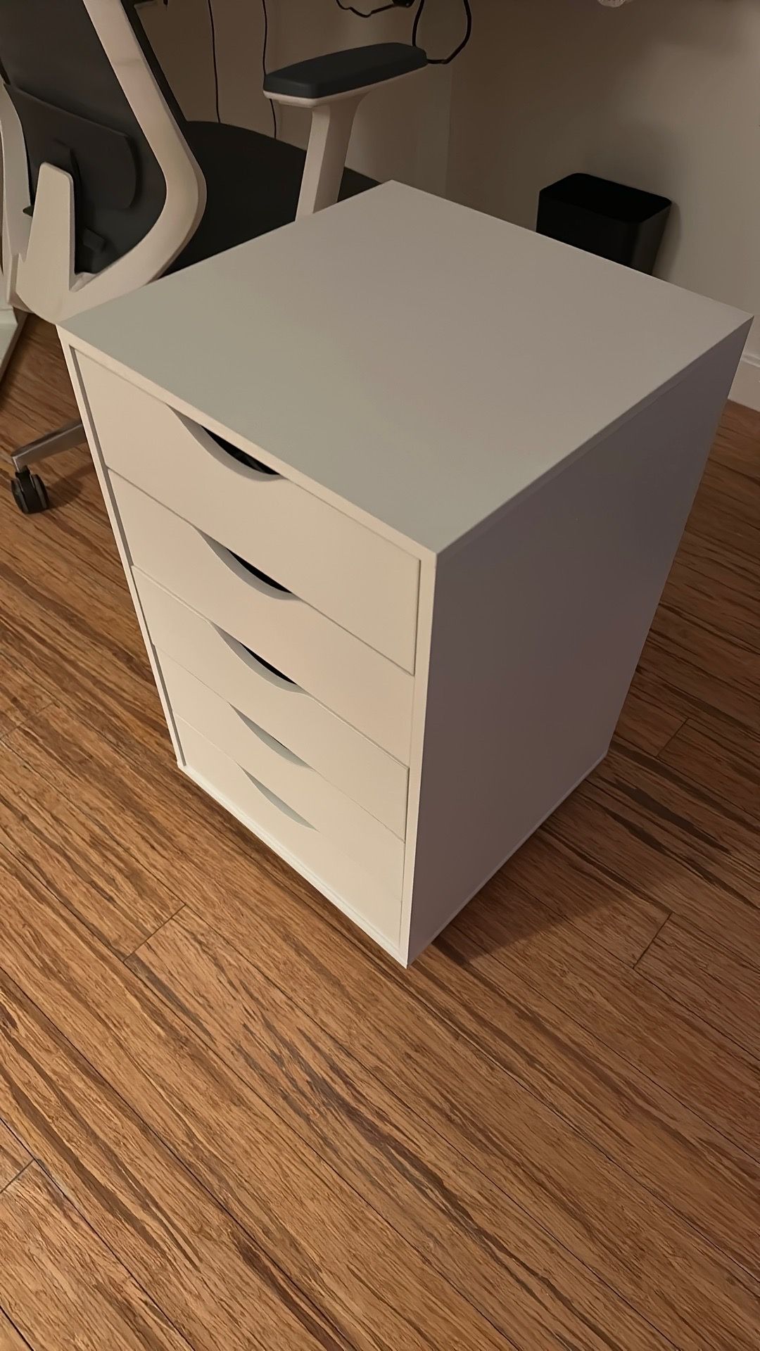 Moving Out Sale - 5 Drawer Rolling Cabinet - photo 2