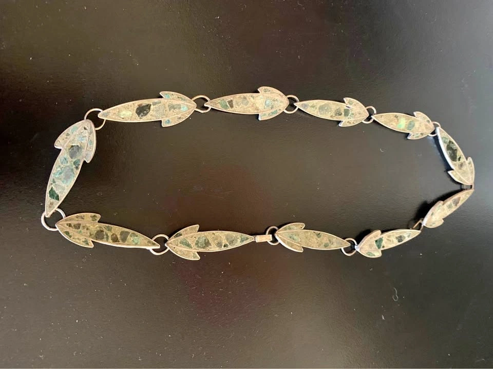 Vintage Mexican Silver Crushed Turquoise Inlay Fish Link Necklac