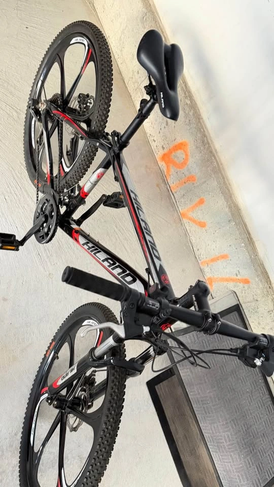Hiland 26-inch Mountain Bike with 3-spoke wheels - photo 3