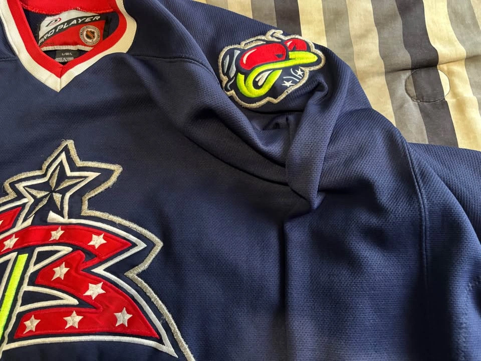 2000 Pro Player Columbus Blue Jackets Jersey (Size L) - photo 2