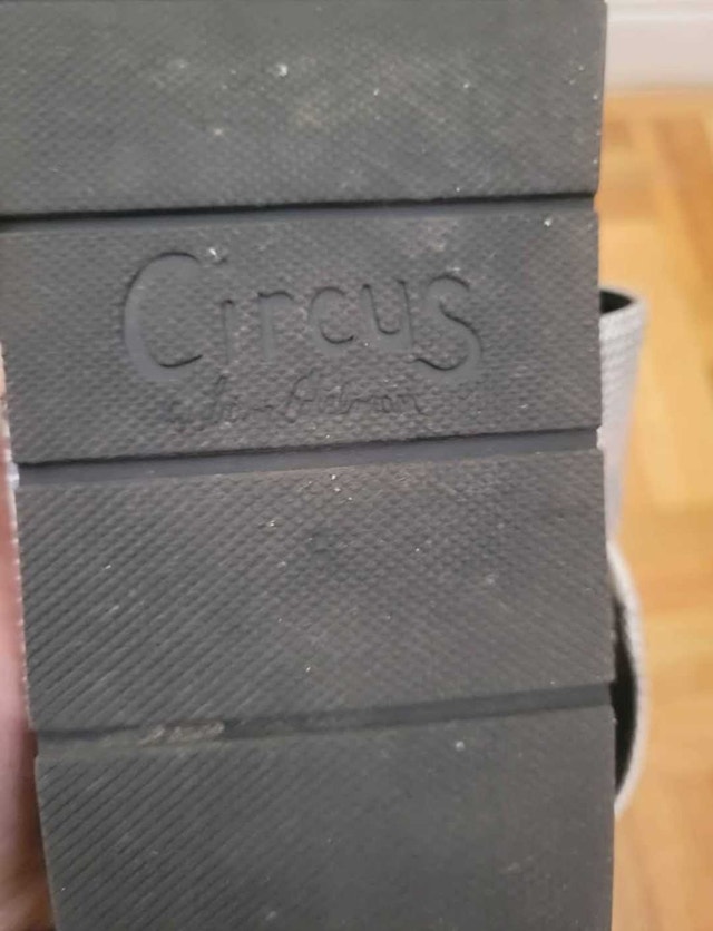 Size 6 Sandals - photo 5