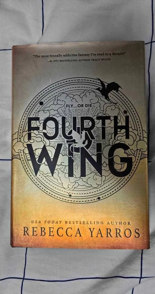 Fourth Wing 1st Edition w Sprayed edges