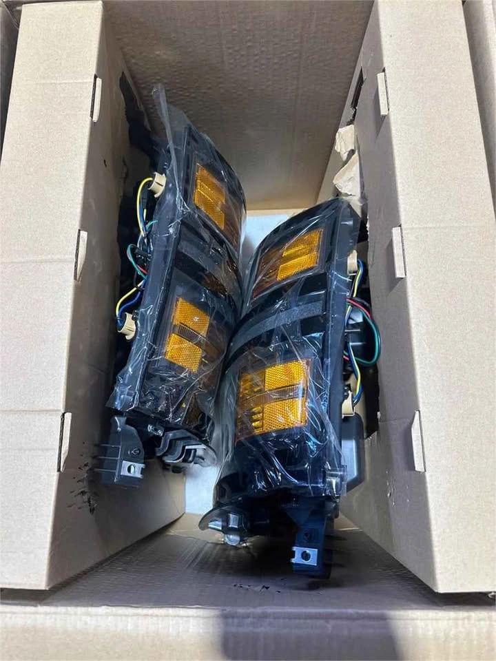2014 - 2015 Silverado Black Housing Headlights - photo 3