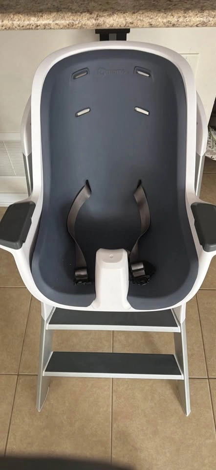 4moms High Chair – Excellent Condition - photo 2