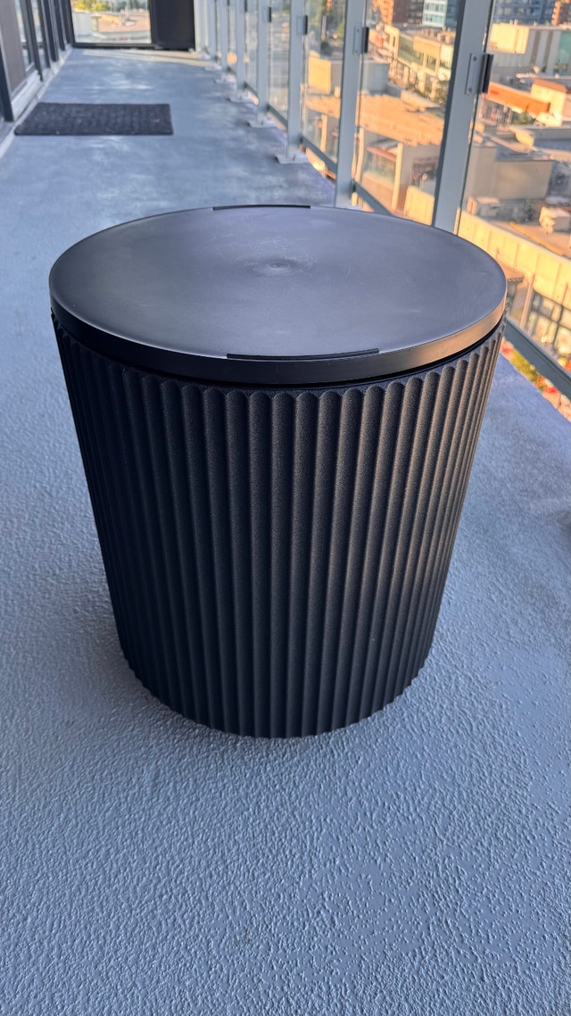 Brand New Outdoor Cooler Side Table - Black - photo 2